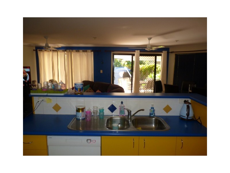2 Woralie Way, Urraween QLD 4655