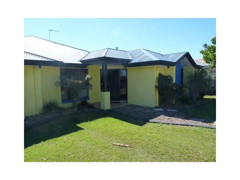 2 Woralie Way, Urraween QLD 4655