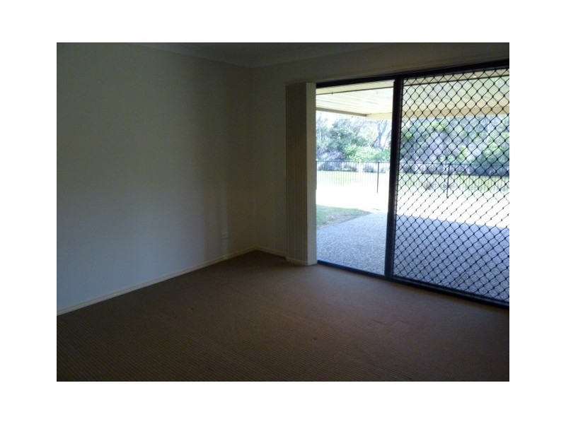 30 Spinnaker Drive, Point Vernon QLD 4655