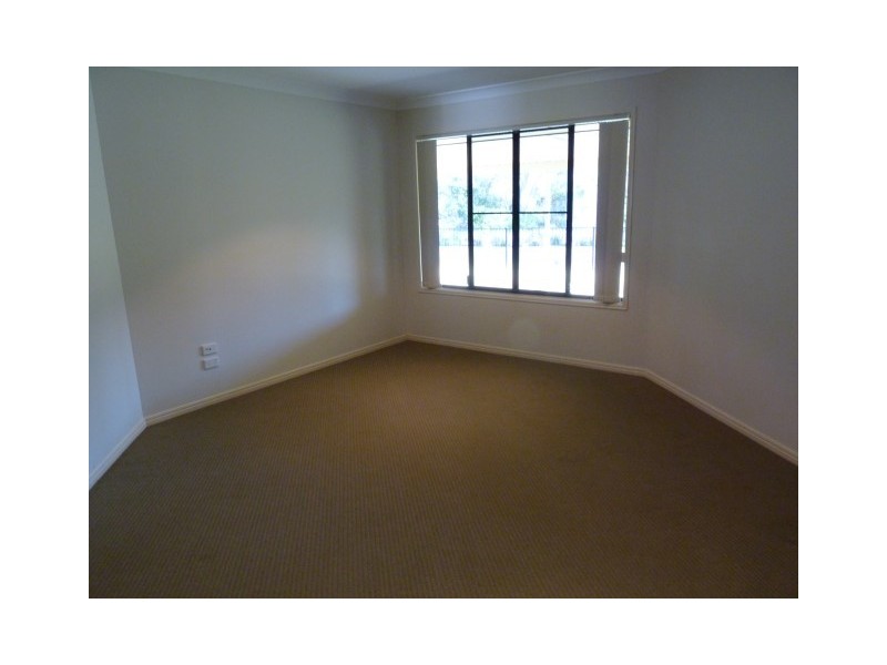 30 Spinnaker Drive, Point Vernon QLD 4655