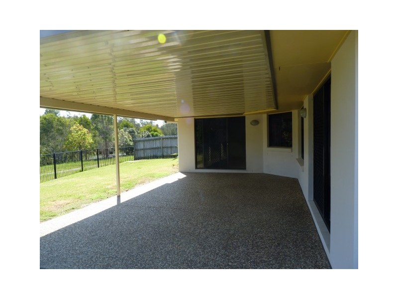 30 Spinnaker Drive, Point Vernon QLD 4655