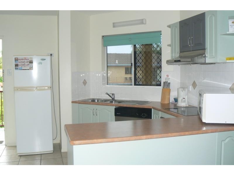 104 396 Esplanade, Torquay QLD 4655