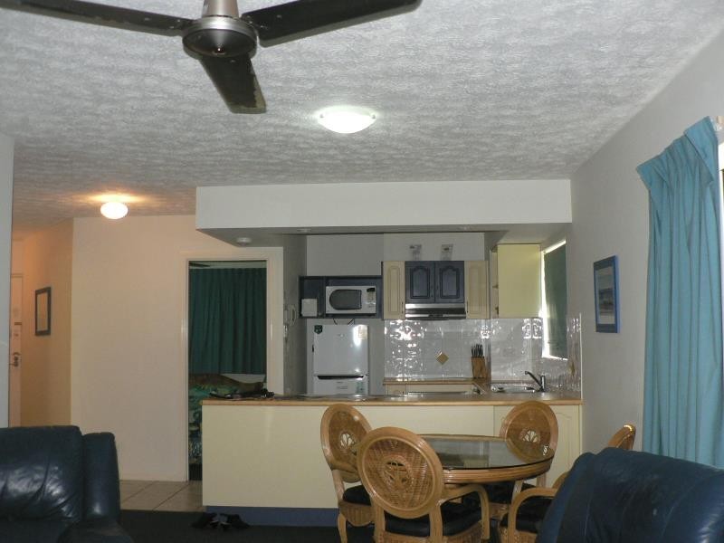 101 396 Esplanade, Torquay QLD 4655