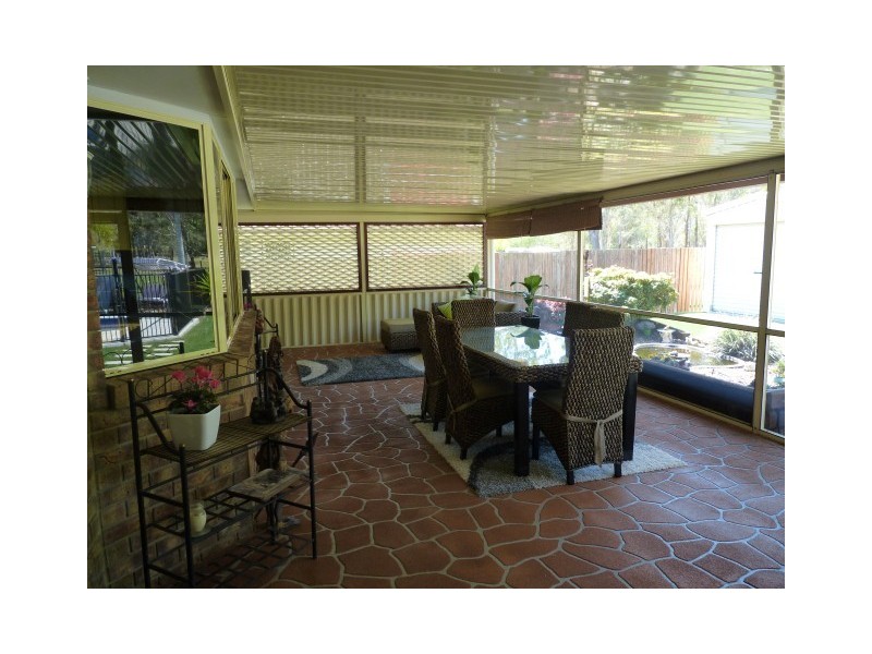 5 Figbird Close, Eli Waters QLD 4655