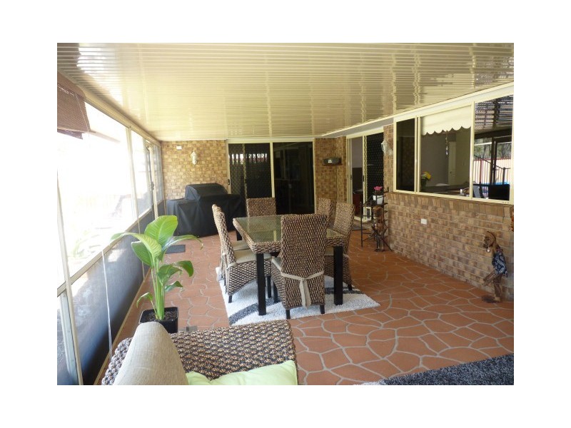 5 Figbird Close, Eli Waters QLD 4655