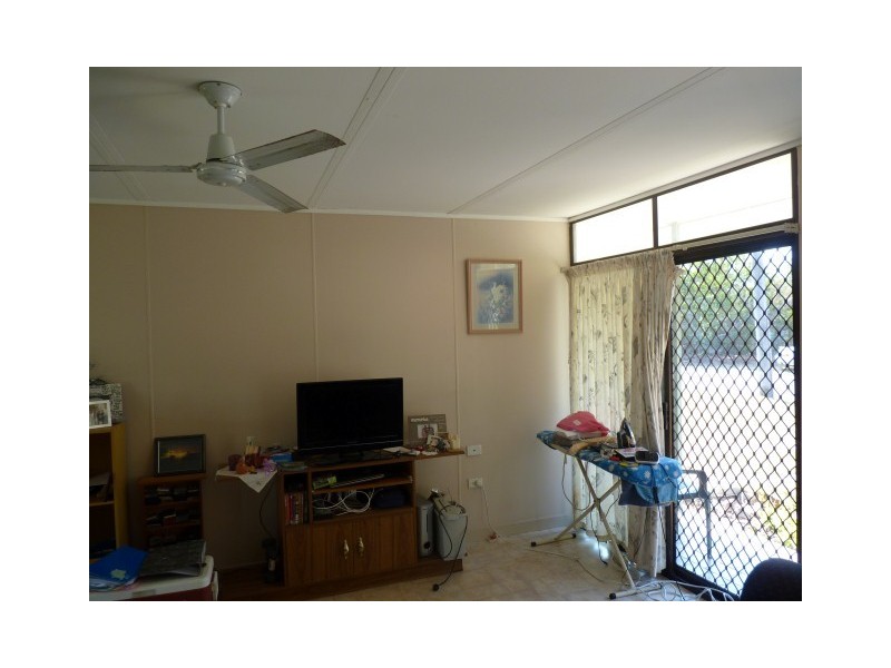 95 East Street, Scarness QLD 4655