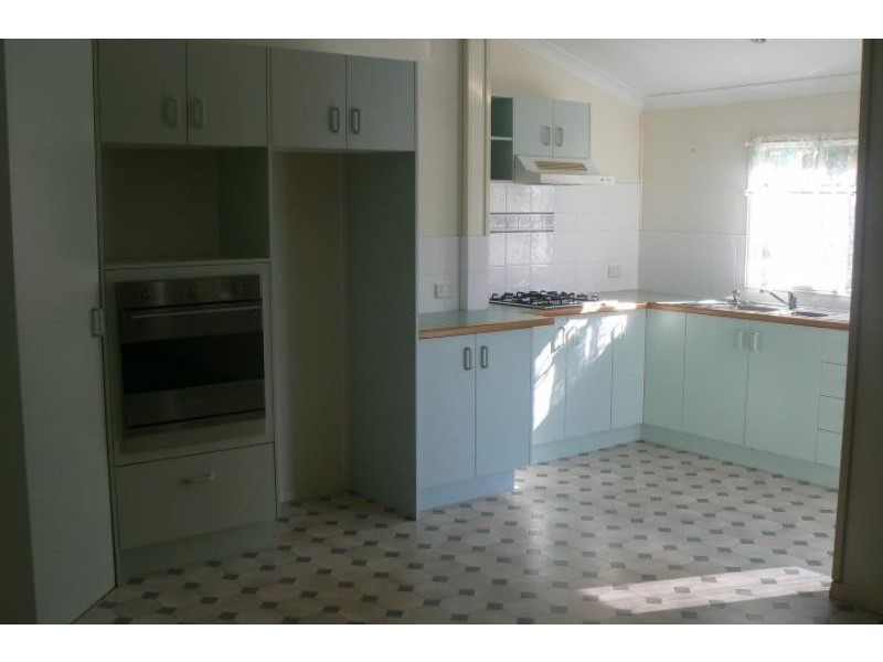 25 Zephyr Street, Scarness QLD 4655