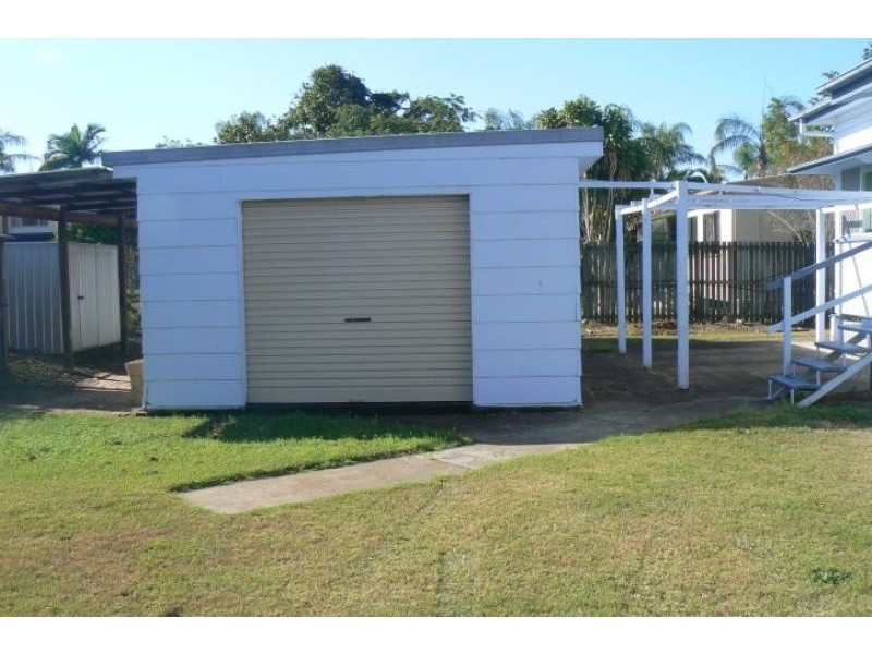 25 Zephyr Street, Scarness QLD 4655