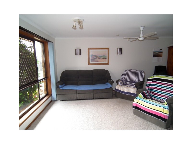 15 Southerden Street, Torquay QLD 4655