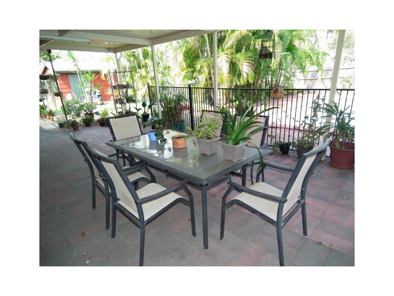 15 Southerden Street, Torquay QLD 4655