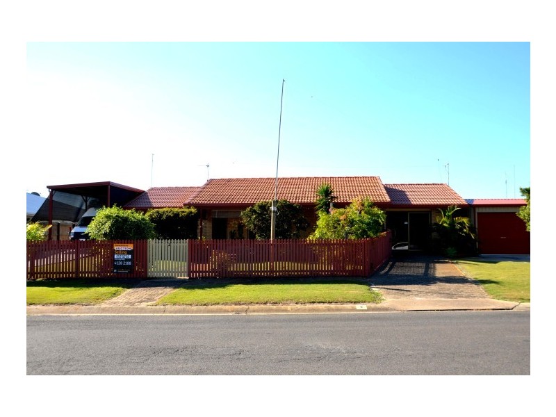 2 Sandalan Way, Urangan QLD 4655