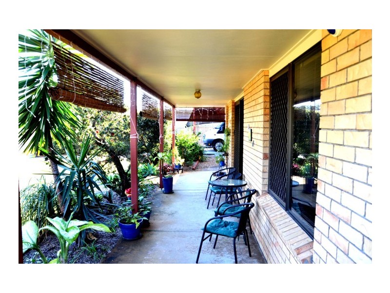 2 Sandalan Way, Urangan QLD 4655