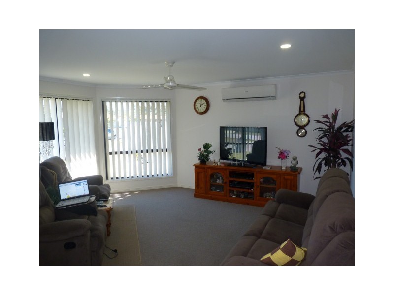 45 Archer Drive, Point Vernon QLD 4655