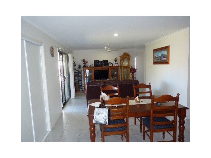 45 Archer Drive, Point Vernon QLD 4655