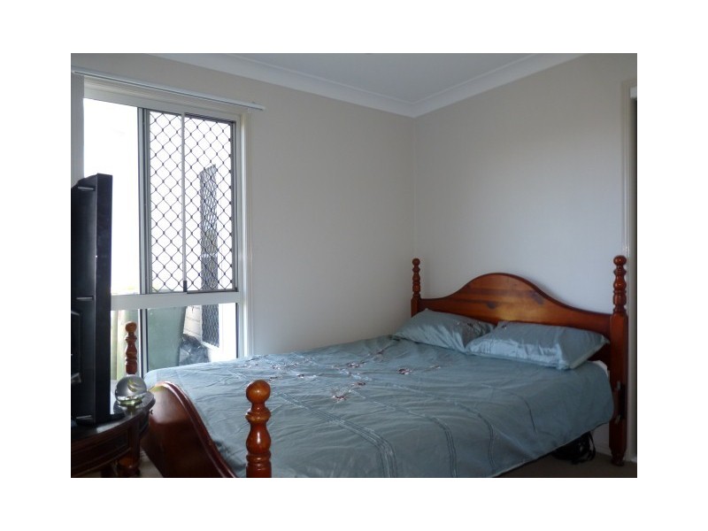 3 Bushlark Avenue, Eli Waters QLD 4655