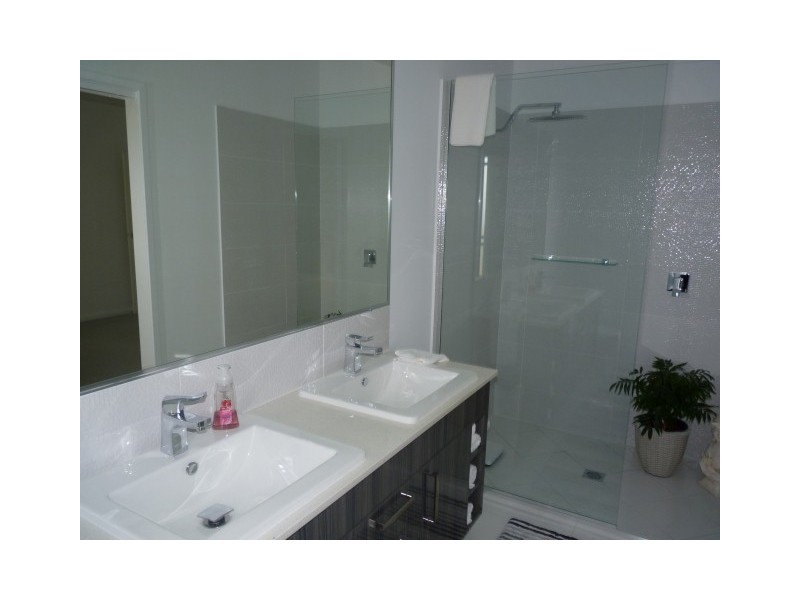 56 Royal Drive, Kawungan QLD 4655