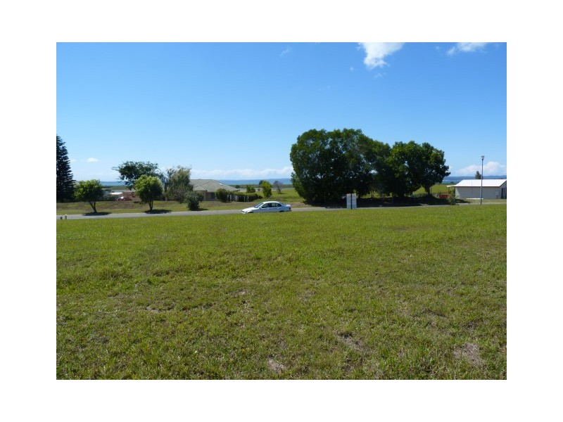 138-140 Cove Boulevard, River Heads QLD 4655