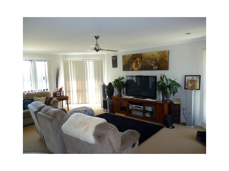 6 Dundee Drive, Kawungan QLD 4655