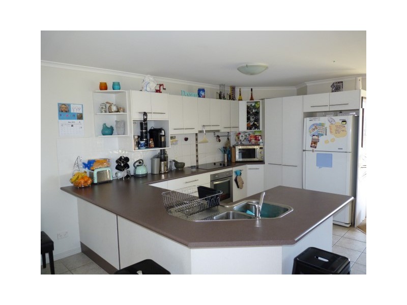 6 Dundee Drive, Kawungan QLD 4655