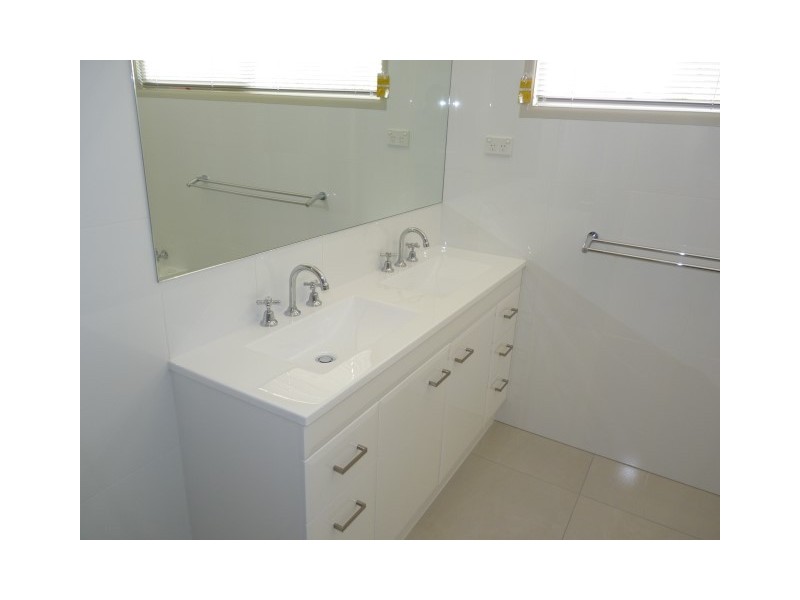 300 Boat Harbour Drive, Scarness QLD 4655