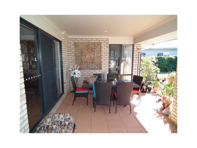 16 Golden Grove Court, Eli Waters QLD 4655