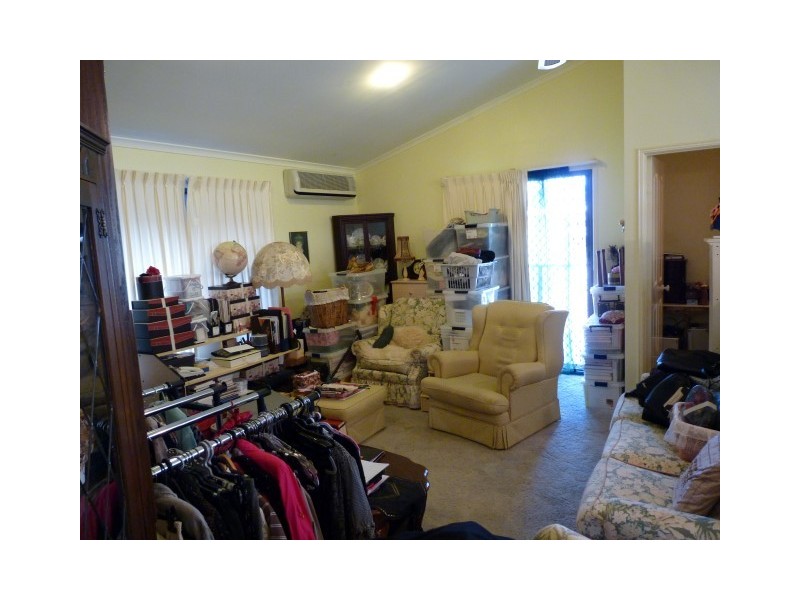 33 Pelican Avenue, Pialba QLD 4655