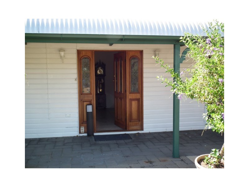 8 Washington Drive, Wondunna QLD 4655
