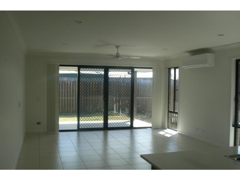 14 Roebuck Street, Urraween QLD 4655