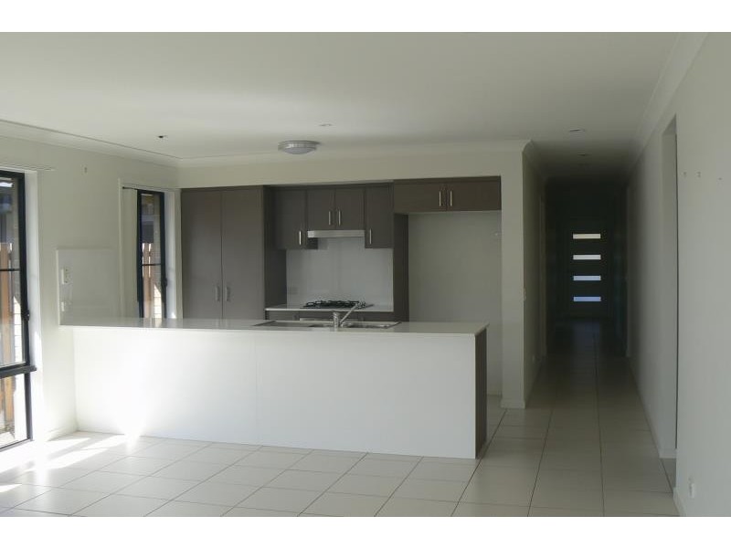 14 Roebuck Street, Urraween QLD 4655