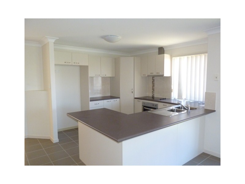 48 Lady Penrhyn Drive, Eli Waters QLD 4655