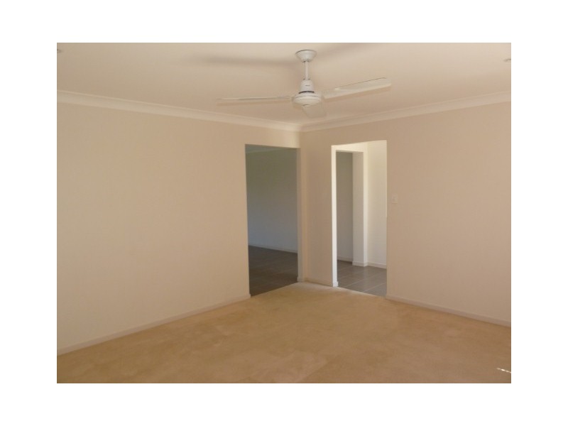 48 Lady Penrhyn Drive, Eli Waters QLD 4655