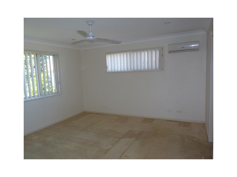 48 Lady Penrhyn Drive, Eli Waters QLD 4655