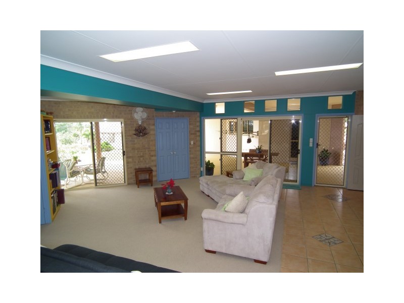 16 Sovereign Court, Urraween QLD 4655