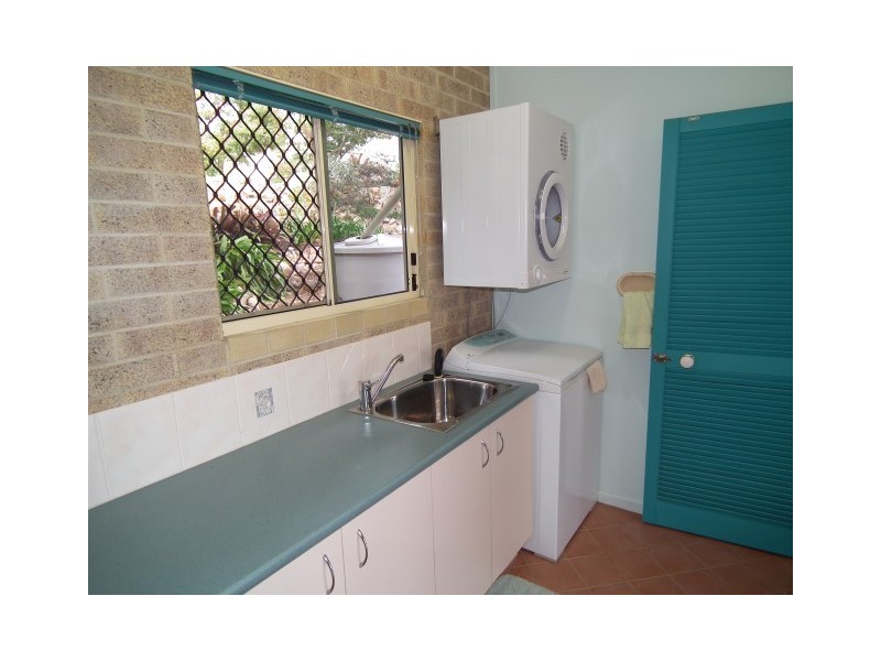 16 Sovereign Court, Urraween QLD 4655
