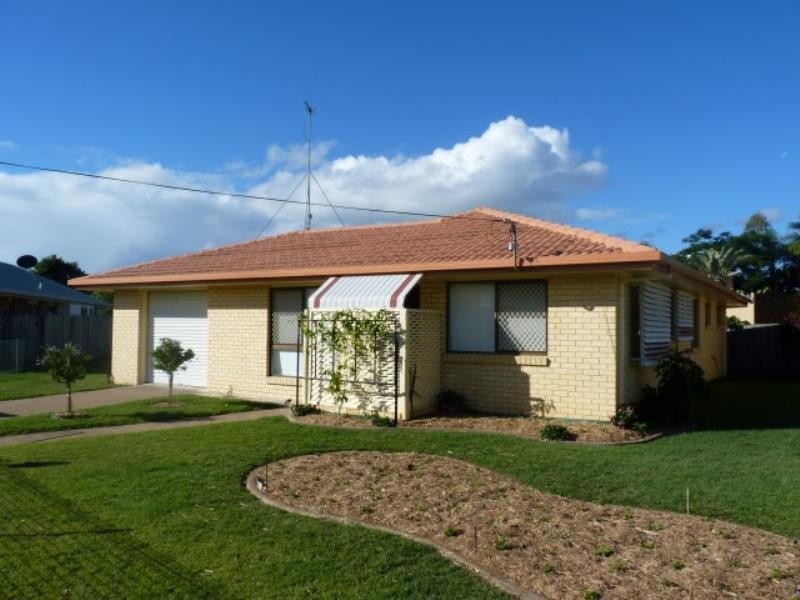 7 Pebble Court,, Torquay QLD 4655