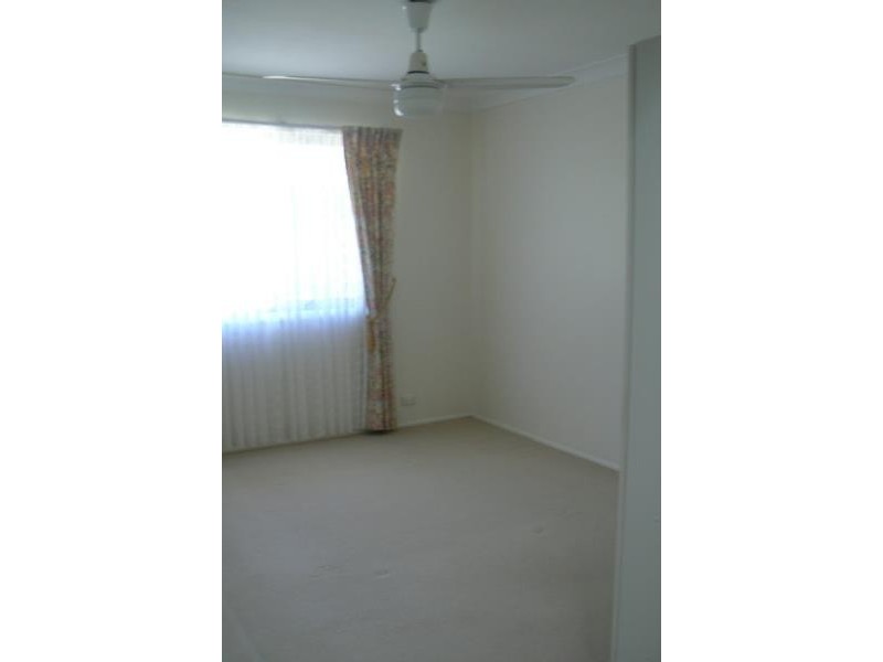 7 Pebble Court,, Torquay QLD 4655