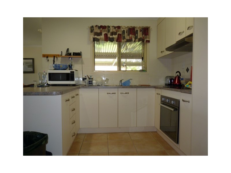 15 Trill Court, Urangan QLD 4655