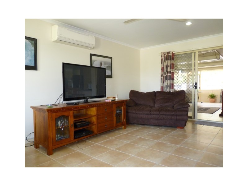 15 Trill Court, Urangan QLD 4655