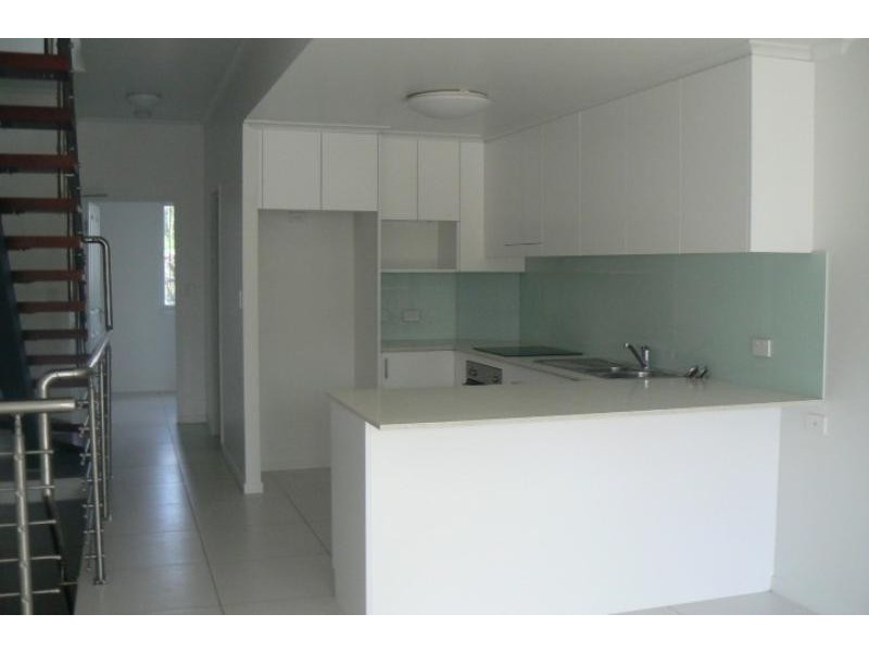9/13-19 Hythe Street, Pialba QLD 4655