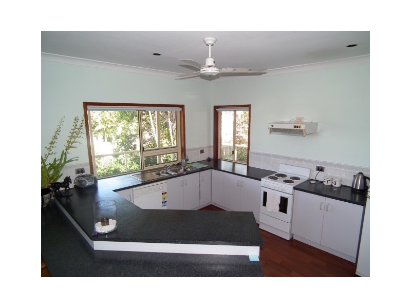 7 Wright Way, Scarness QLD 4655