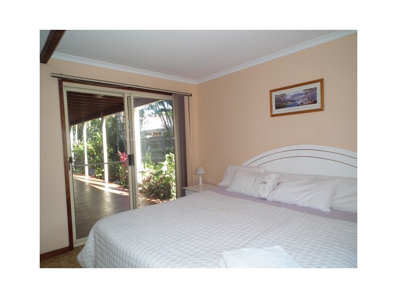 7 Wright Way, Scarness QLD 4655