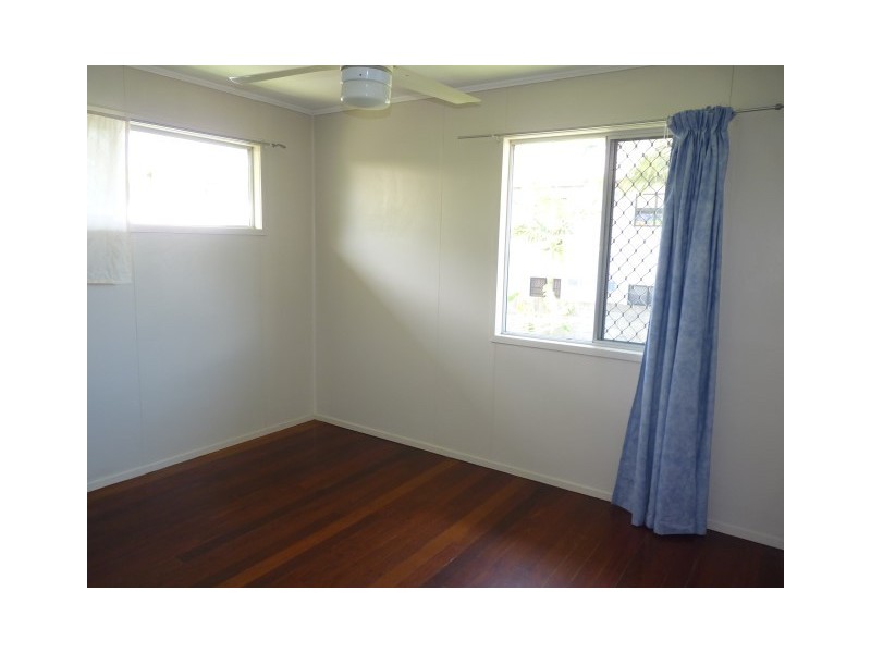 10 Rose Street, Pialba QLD 4655