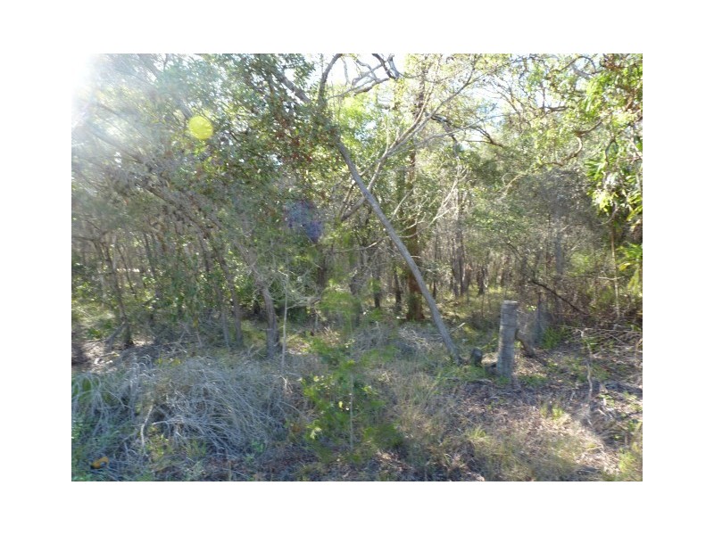 39 Shore Road East, Booral QLD 4655