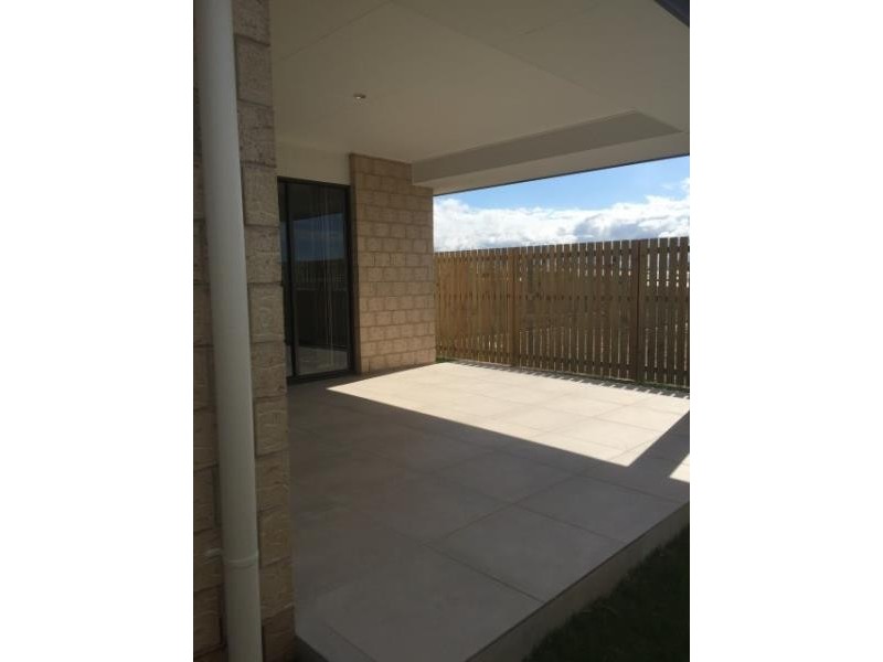 3 Hudson Drive, Urraween QLD 4655
