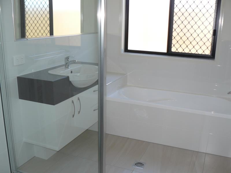 3 Hudson Drive, Urraween QLD 4655
