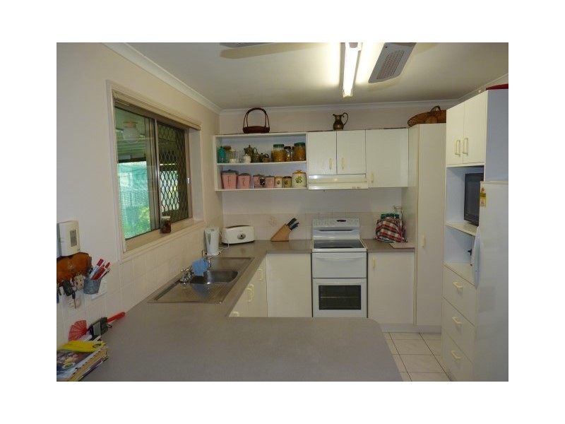 34 Tristania Crescent, Urangan QLD 4655