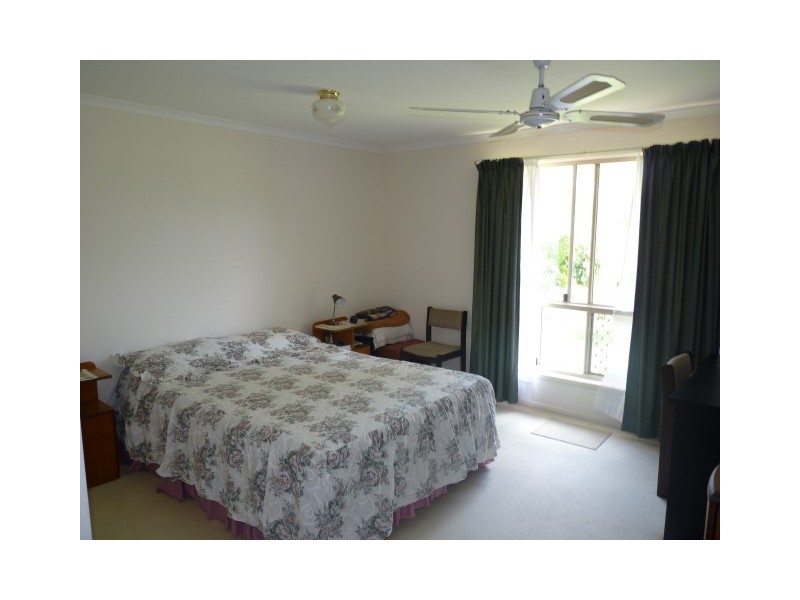 34 Tristania Crescent, Urangan QLD 4655