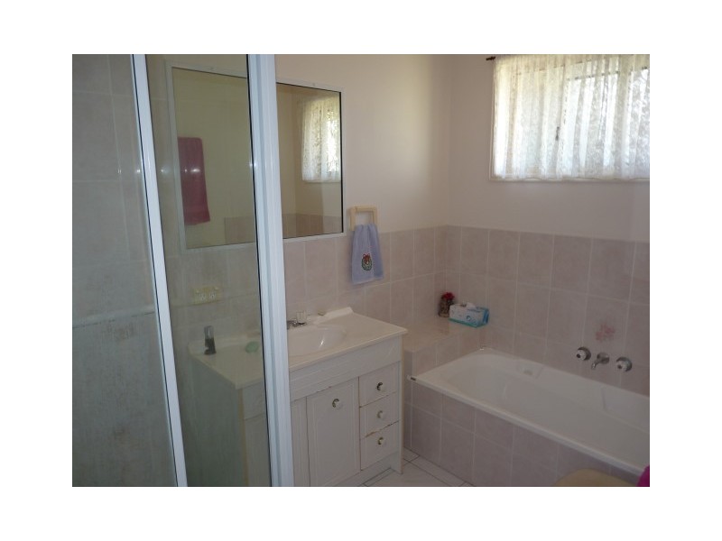 34 Tristania Crescent, Urangan QLD 4655
