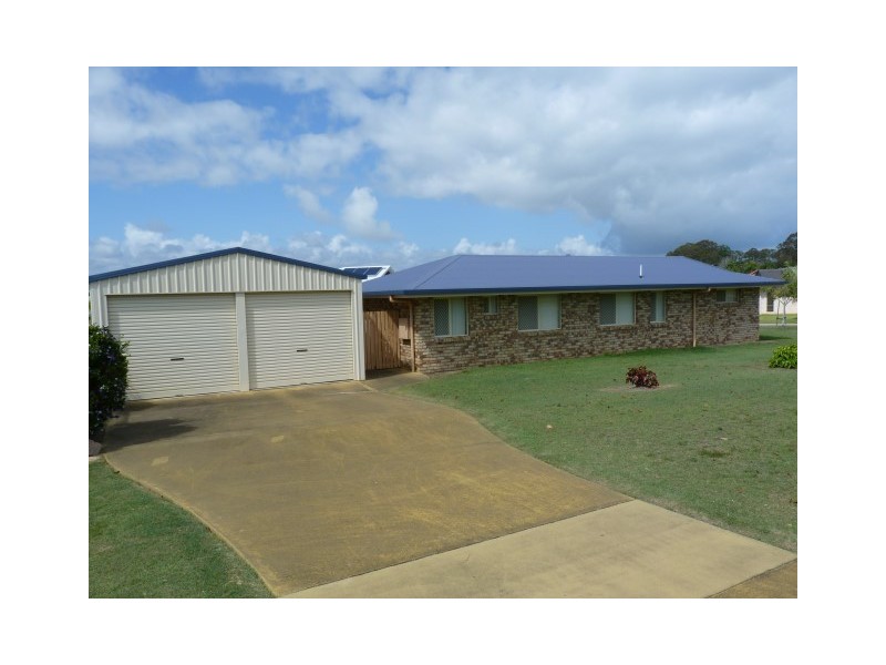 2 Montrose Close, Point Vernon QLD 4655
