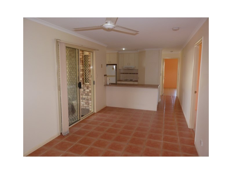 2 Montrose Close, Point Vernon QLD 4655